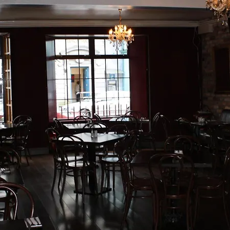 Hearns كلونيمل