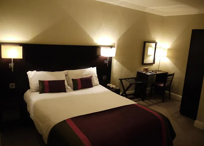 Отель Hearns Клонмел