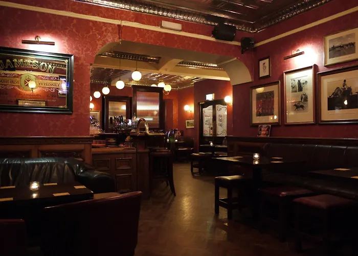 Отель Hearns Клонмел